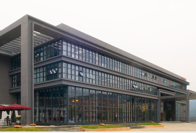 daye long’s work building